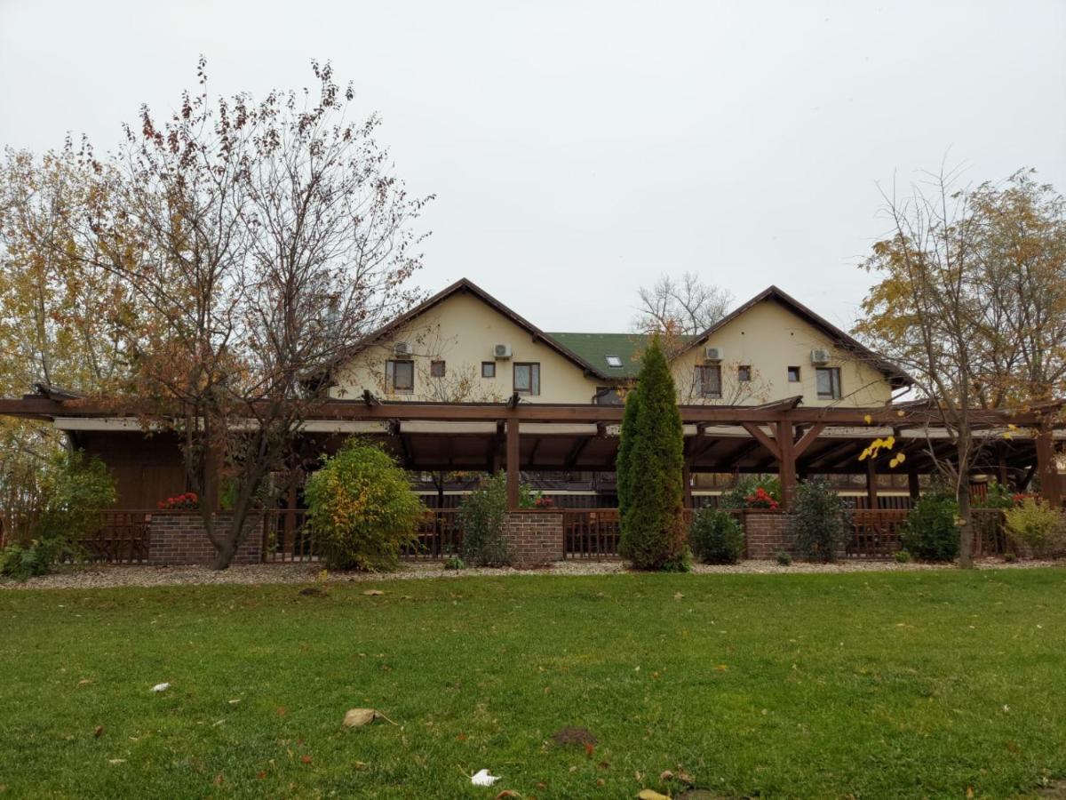 Pensiunea Lunca Arad Exterior photo