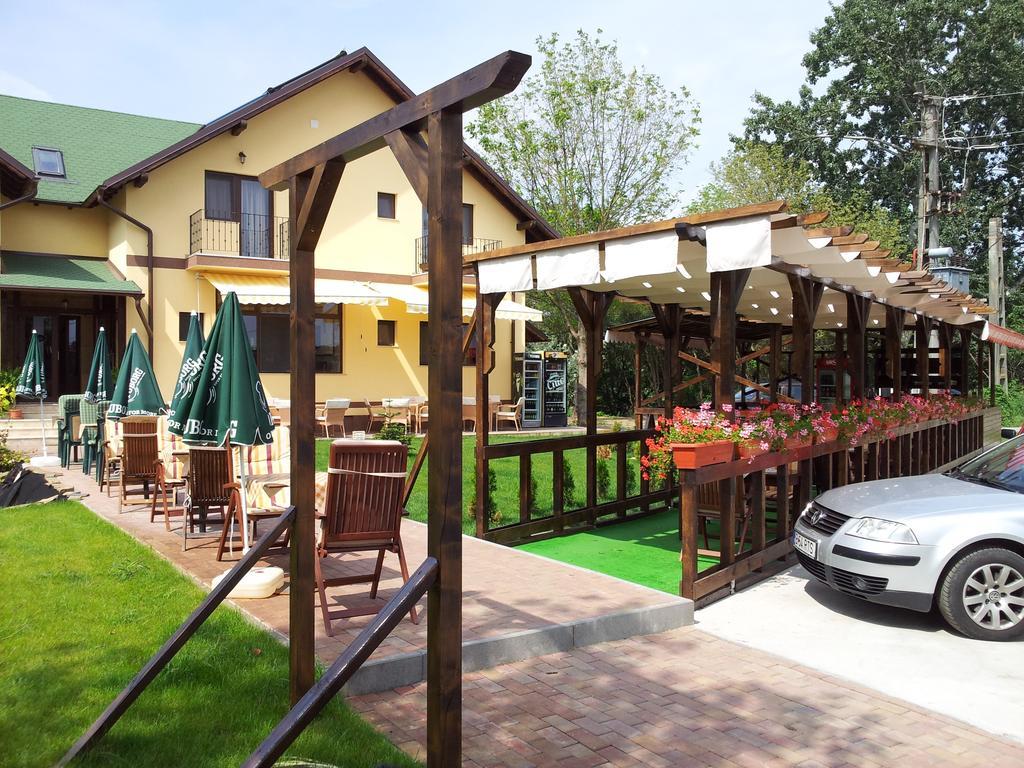 Pensiunea Lunca Arad Exterior photo